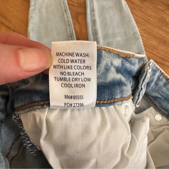 NWT Pistola Arielle Skinny Scissor Cut Hem Jean Raw Hem No Pressure Wash Sz 26 - Picture 11 of 13